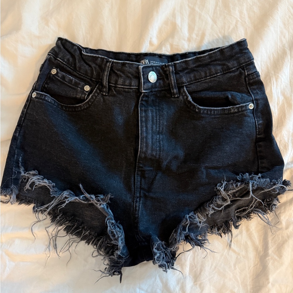Zara Black Frayed Hem Jean Shorts